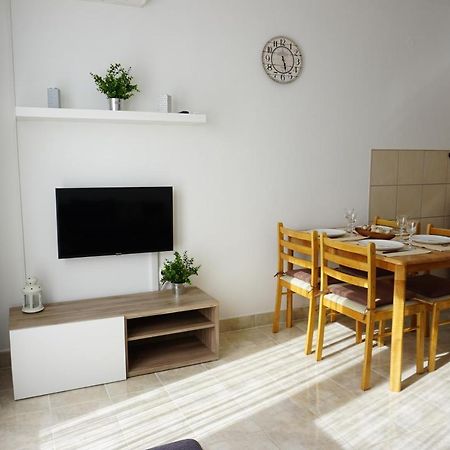 Apartment Jelena Фажана Экстерьер фото