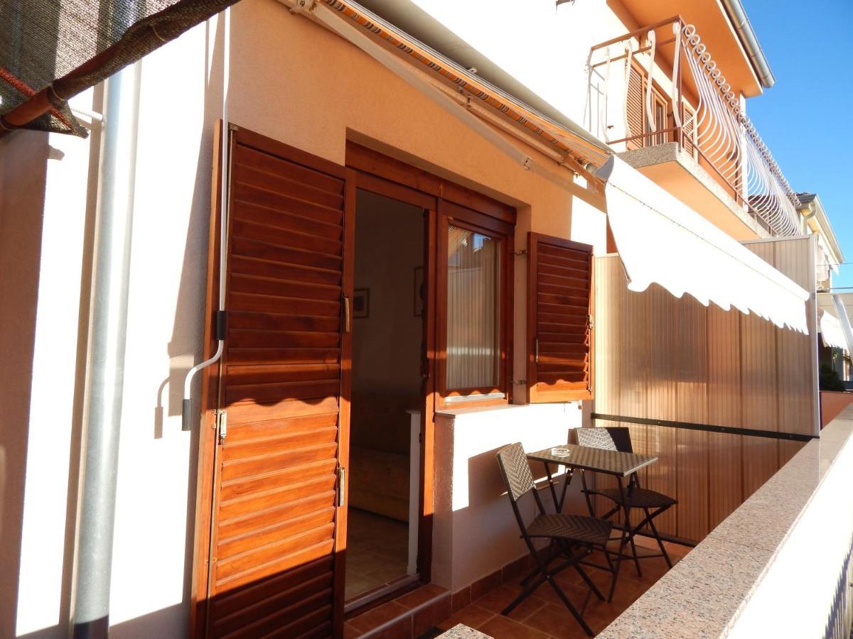 Apartment Jelena Фажана Экстерьер фото